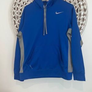Nike therma fit royal blue hooded sweatshirt size medium